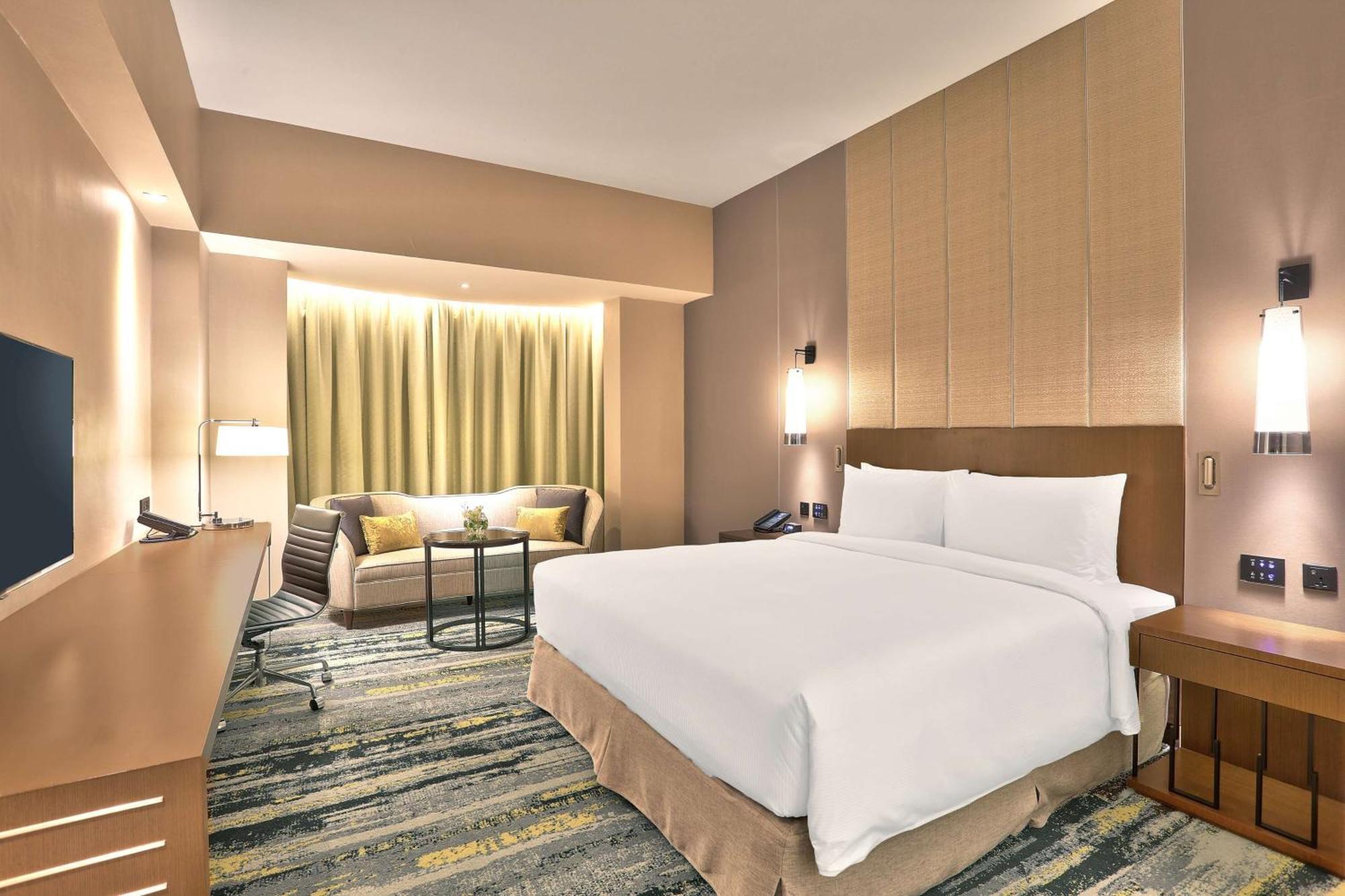Hotel Hilton Kota Kinabalu Esterno foto